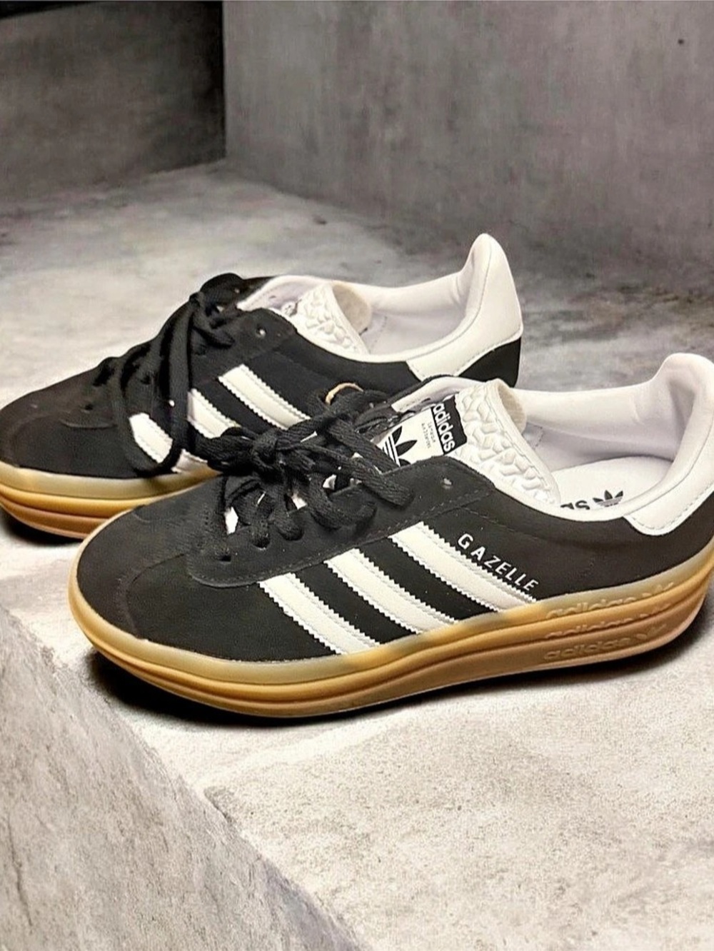 adidas Gazelle Bold W Sneakers Black & White US 7 Like New